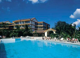 Hotel Bello Caribe Havana pool